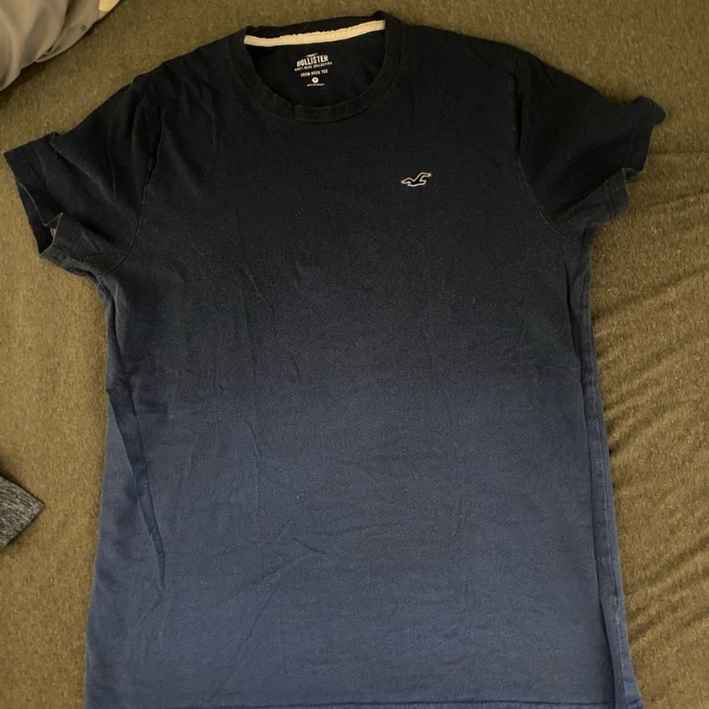 Bundle of 3 Hollister shirts